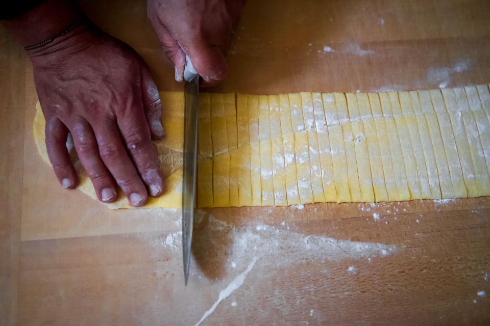 Bologna: Pasta Tagliatelle al Ragu Cooking Class with Wine - A real Bologna apartment kitchen beats a demo theater