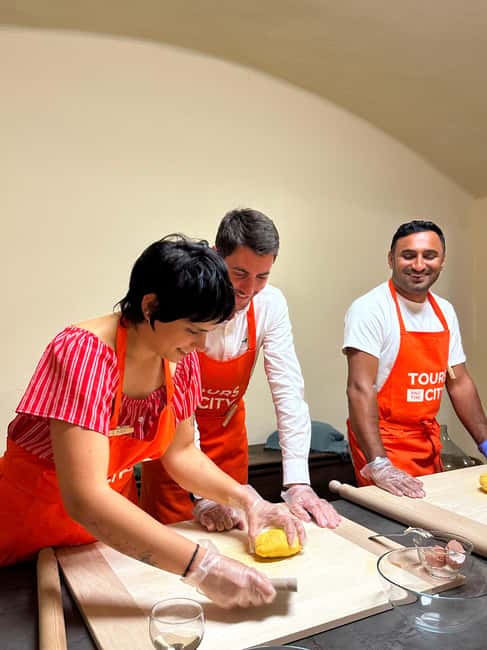 Bologna: Pasta Tagliatelle Ragu Cooking Class with Spritz - The Welcome Aperitif: Mortadella, Crescenta, and Sparkling Pignoletto