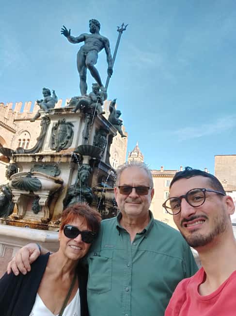 Bologna: Private Tour with a Local Guide - Meet Your Guide in Bologna and Get Oriented Fast