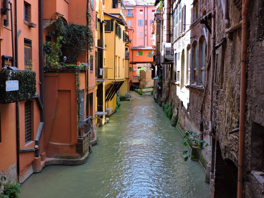 Bologna: Private Tour with a Local Guide - Top Attractions, Plus the Side Streets With a Purpose