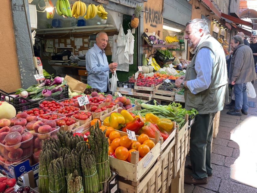 Bologna: Walking Food Tour and Highlights with a Local Guide - Local bakery stop: the quiet reset between savory and sweet