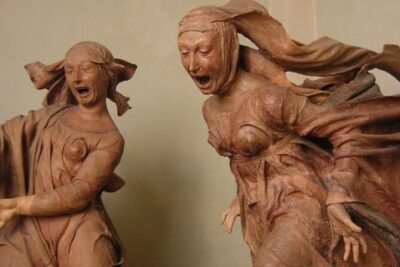 Bologna Walking Tour with Audio and Written Guide - Start at the Two Towers: your natural “reset point”