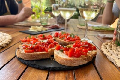 Bruschetta, Fettuccine, Gnocchi, Tiramisu Cooking Class - Spritz, Snacks, and the Warm-Up That Sets the Tone
