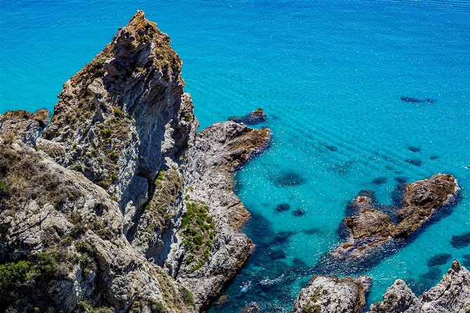 By boat between the sea and the most beautiful beaches! Capo Vaticano - Tropea - Briatico - English on Board: What to Watch For