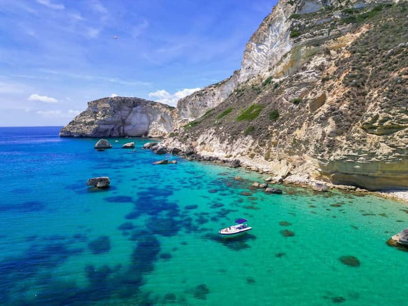 Cagliari: Devil's saddle boat tour, 4 stops and prosecco - Inside the dinghy: What’s included and why it matters