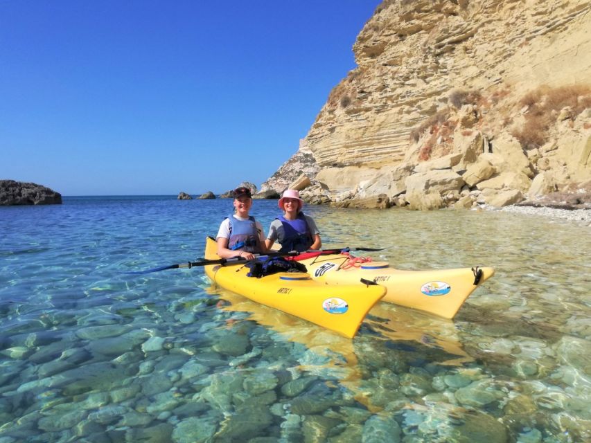 Cagliari: Guided Kayak Excursion in the Gulf of Cagliari - The short lesson that turns first-timers into confident paddlers