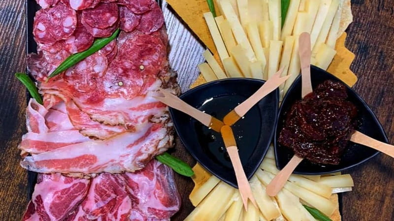 Cagliari: Private Food and Wine Tasting Experience - Key things I’d circle before you book