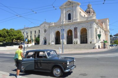 Cagliari Vintage Tour - Centro Storico: the hill-district intro you actually feel