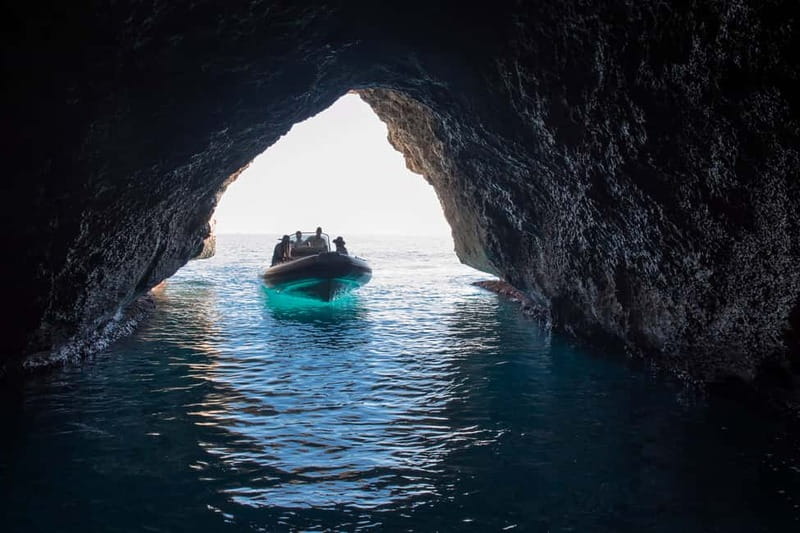 Cala Gonone: Dinghy Excursion to C. Mariolu and C. Goloritzè - A Small-Dinghy Day Across Sardinia’s Gulf of Orosei