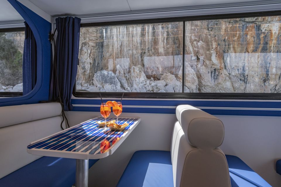 Cala Gonone: Grotta del Bue Marino and Cala Luna Boat Tour - Small details that make the difference on day-of