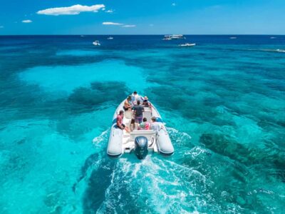 Cala Gonone: Gulf of Orosei Dinghy Cruise with Swim Stops - The 7-hour flow: what your day looks like