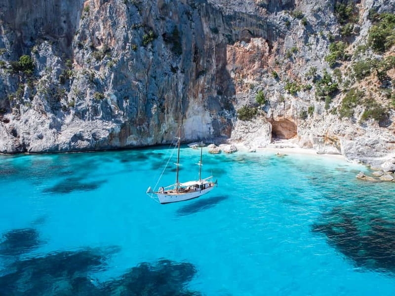 Cala Gonone: Gulf of Orosei Tour with a Vintage Sailing boat - The Gulf of Orosei Route: Why the Stop Order Matters