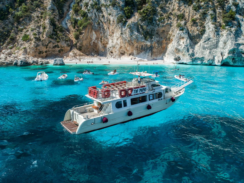 Cala Gonone:Cruise in the Gulf of Orosei with Cala Goloritzé - Cala Gonone to Cala Goloritzè: what makes this cruise special