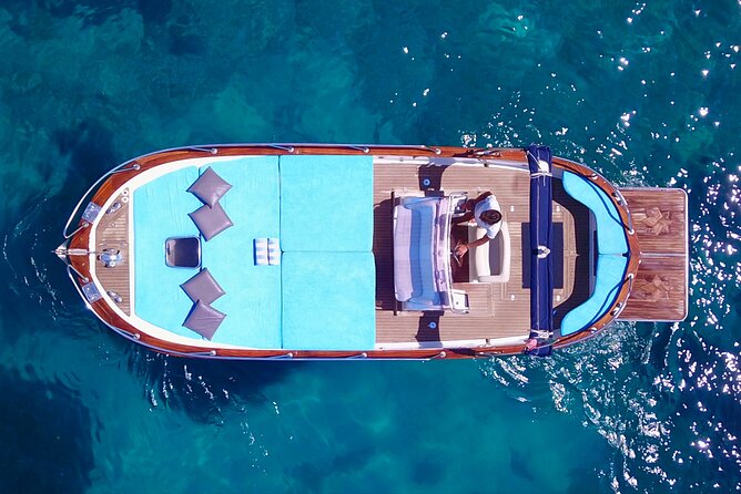 Capri excursion in a private boat - What you’ll do first: Marina Piccola and the Cave of the Sailors