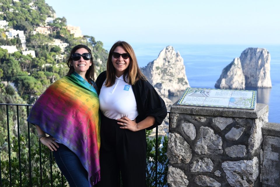 Capri: Guided Capri and Anacapri Experience - Capri on Foot: Piazzetta, Augustus Gardens, and the Alleys That Matter