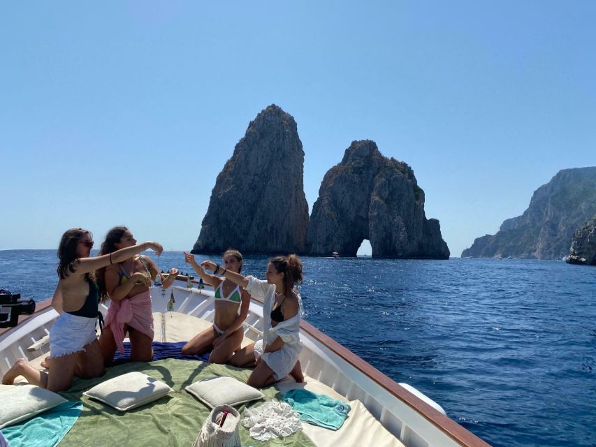 Capri: Island and Grottos Boat Cruise with Snacks and Drinks - Captain Commentary and a Bilingual Crew That Keeps Things Moving