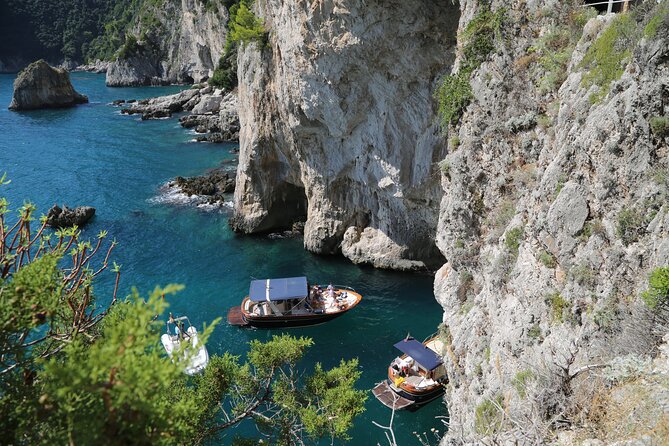 Capri Island Small Group Boat Tour from Naples with Light Lunch - The big payoff: 3 to 5 hours of free time at Piazetta di Capri