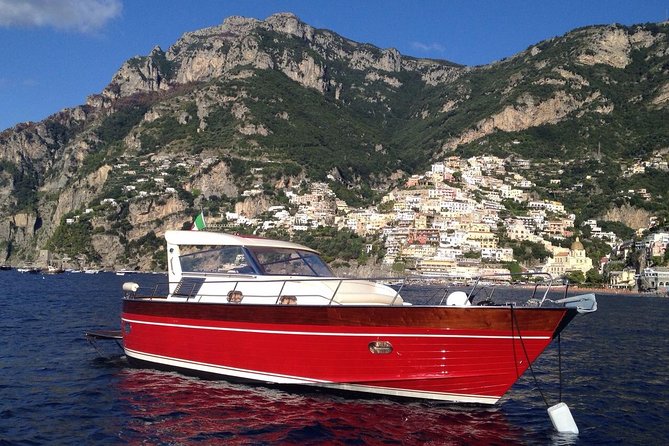 Capri Private Boat Tour from Positano, Praiano or Amalfi - Why this private Capri boat feels calmer than the ferry day