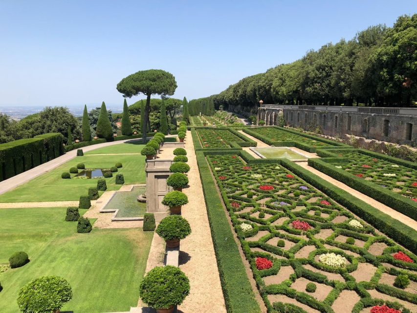 Castel Gandolfo: Papal Apartments and Secret Garden Ticket - Secret Garden: a calmer pace inside the palace grounds