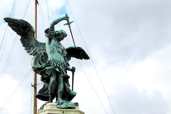 Castel Sant'Angelo E-Ticket & Multilingual Audio Guide - Stop 1: The River Tiber Entrance and the Executions Court