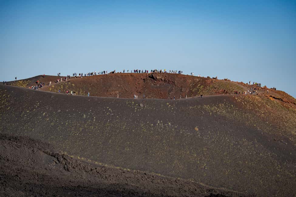 Catania: Etna Sunset Tour with Transfer - Rain jackets, warm clothes, and the winter reality check