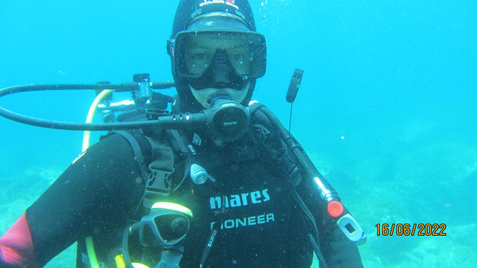 Catania: Gulf Scuba Diving Tour with Marine Biologist - Etna & Sea Excursions: your start point and the gear comfort check