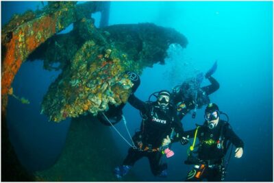 Catania: Gulf Scuba Diving Tour with Marine Biologist - Long-tail boat ride to Aci Trezza: sailing time that still feels like part of the day