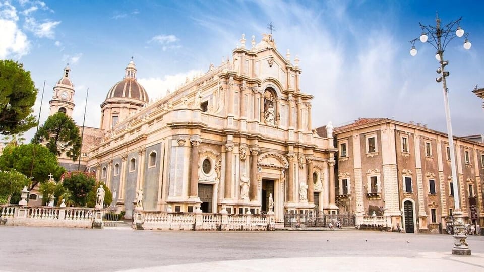 Catania: Hop-On, Hop-Off Bus to Acicastello and Acitrezza - What You Actually Get for $24 (Value Breakdown Without the Guesswork)