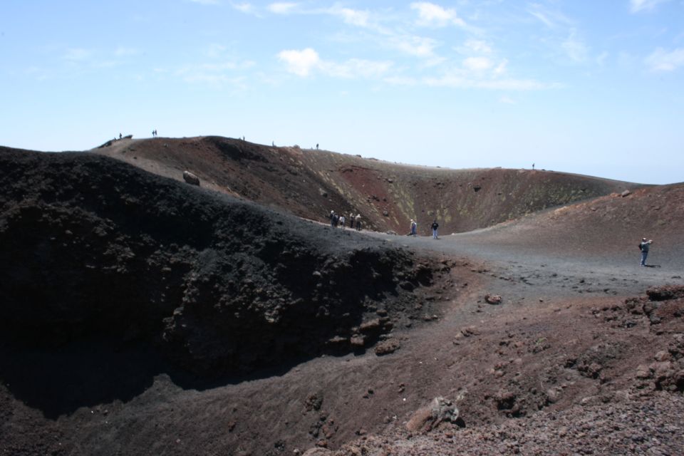 Catania: Mount Etna Volcano and Alcantara Park Tour - Guides and the small details that change the experience