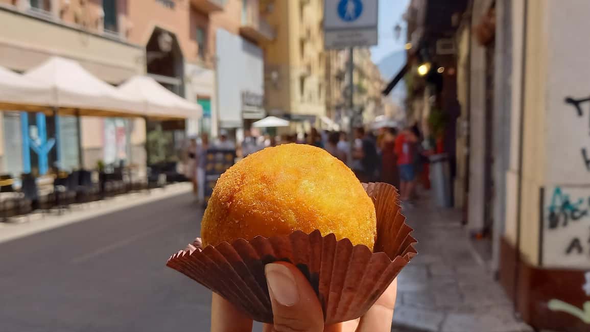 Catania: Street Food Guided Walking Tour - Piazza dell’Università: caponata and pastry snacks that travel well