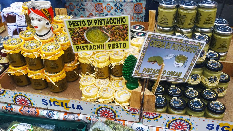 Catania Street Food Tour: Fish Market & City Centre - How the guide turns stops into a city walk you can reuse later