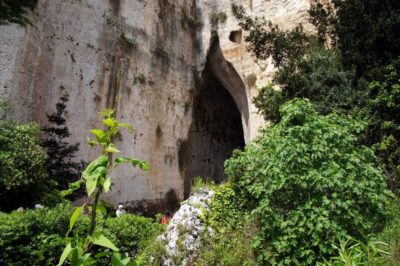 Catania: Syracuse, Ortigia, and Noto Tour with Brunch - Neapolis Archaeological Park: UNESCO sights without a live guide inside