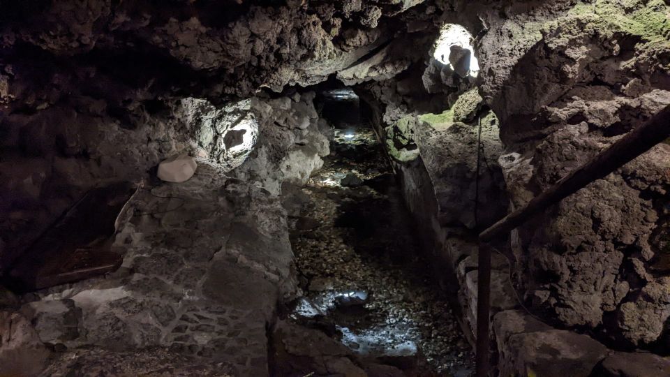Catania: Underground Catania Tickets and Guided Tour - How the Tour Moves: Rain or Shine, Steps, and Wet Spots