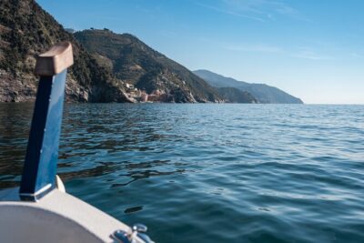 Catch the Sun, Skip the Crowds: 5Terre w Aperitivo&Snorkel - Monterosso Meeting Point and What the 2–3 Hour Flow Feels Like