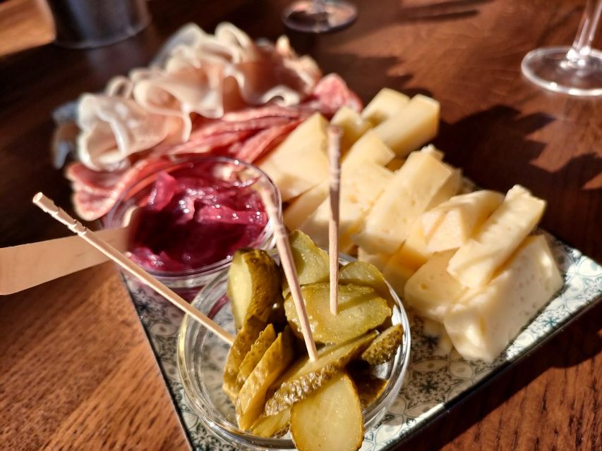 Cavaion: Lake Garda Wine & Food Tasting with Vineyard Tour - Guides and group vibe: personal, family-run, and easy to talk to