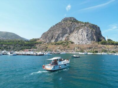 Cefalù: Mini Yacht with Snorkel Stops, Caves and Aperitif - Spiaggia di Cefalù: the best place to start seeing the city the right way