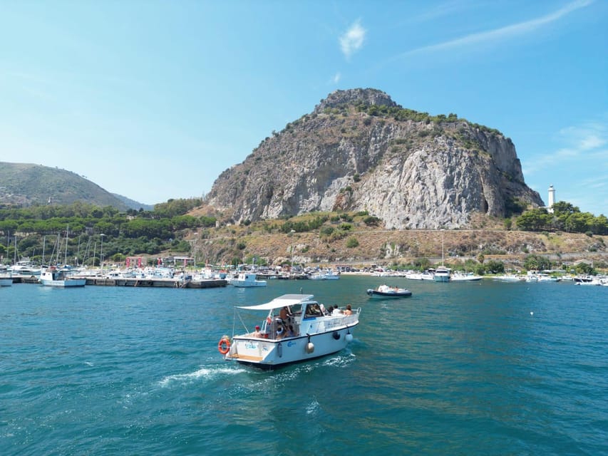 Cefalù: Mini Yacht with Snorkel Stops, Caves and Aperitif - Spiaggia di Cefalù: the best place to start seeing the city the right way