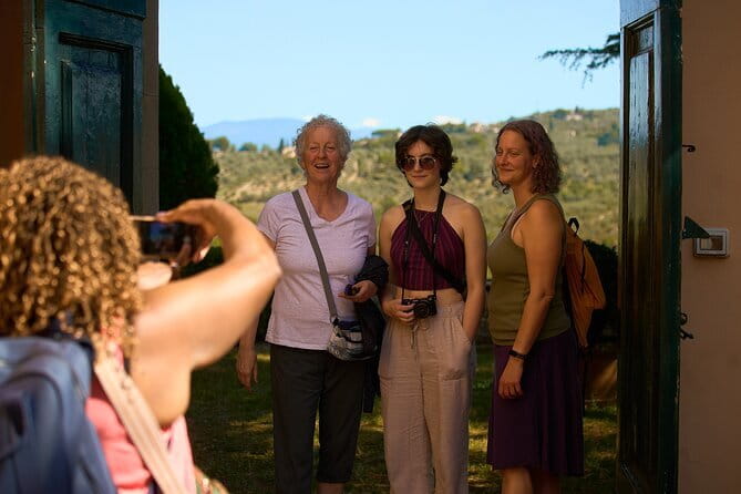 Chianti Wine Tour with Tastings Semi-Private Experience - The Mercedes Minivan Plan: Comfort, Wi‑Fi, and Listening Distance