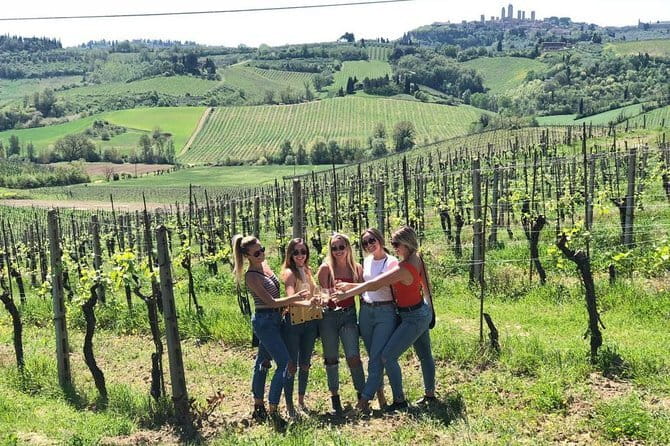 Chianti Wineries Tour with Tuscan Lunch and San Gimignano - San Gimignano on Foot: Towers, Main Squares, and Photo Time