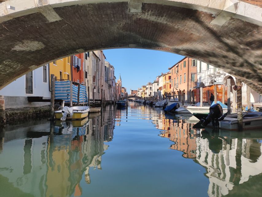Chioggia: Venetian Lagoon and Canals Boat Tour - Vigo Bridge: the moment the canal becomes the neighborhood