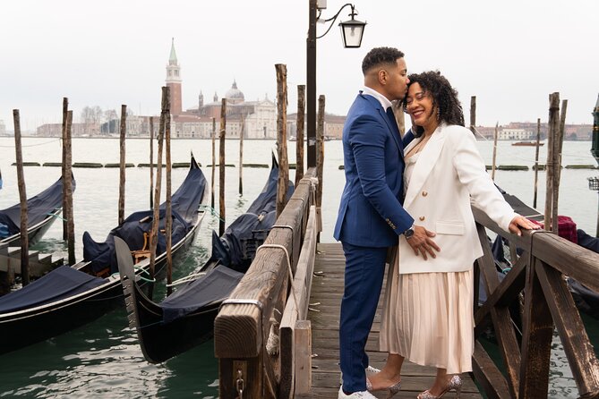 Cinematic Photoshoot in Venice: Capture Venice Hidden Gems - Palazzo Ducale and Ponte dei Sospiri: Gothic drama, Venice romance