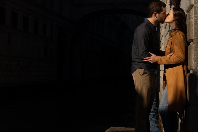 Cinematic Photoshoot in Venice: Capture Venice Hidden Gems - How the 1–2 hours typically flow (and why the pace helps)