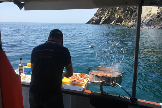 Cinque Terre Lunch boat tour - Key things that make this Cinque Terre lunch boat work