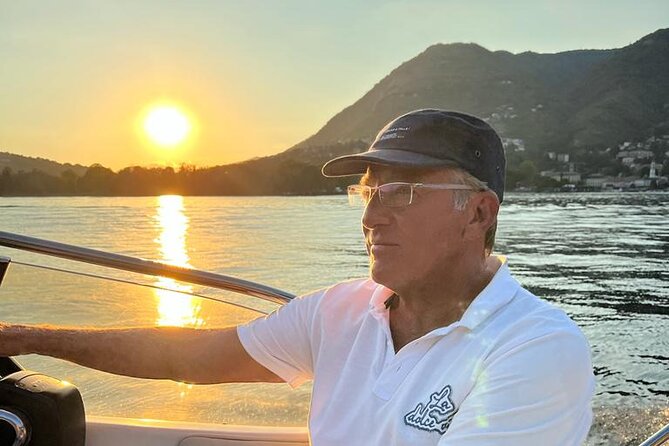 Classic boat tour on Lake Como - On board comfort: WiFi, bottled water, and the on-deck WC