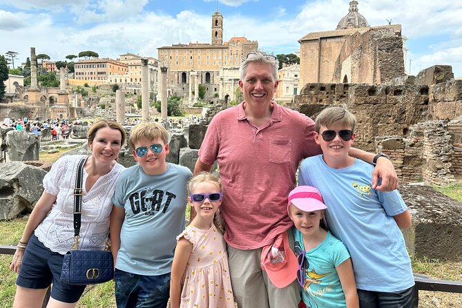 Colosseum and Roman Forum Tour for Kids and Families - Stop 2: Arch of Titus and the gladiator storyline behind the stones