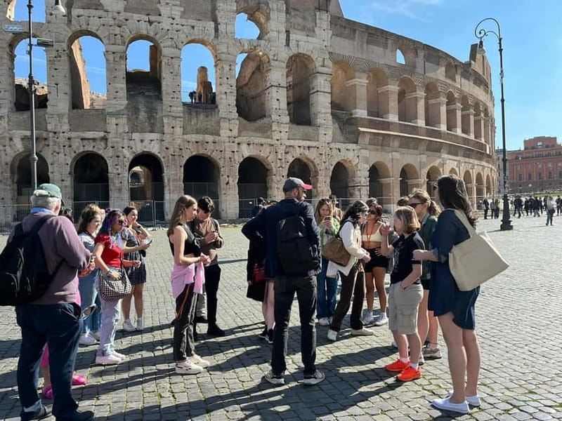 Colosseum Express Guided Tour / Forum & Palatine Audioguide - Stop 2: The Colosseum guided walkthrough (about 75 minutes)