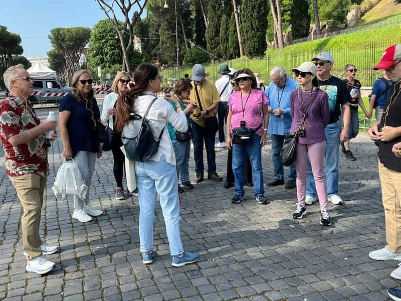 Colosseum Express Guided Tour / Forum & Palatine Audioguide - Stop 3: Roman Forum time on your own (with place-based audio)