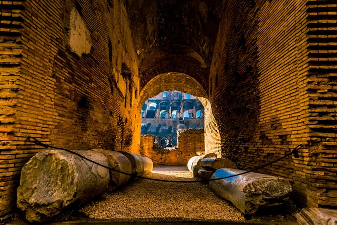 Colosseum Express Tour - Gladiator stories inside a working crowd
