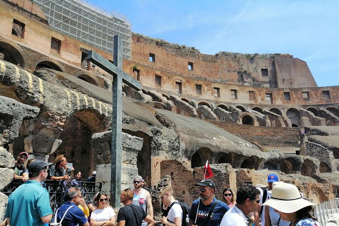 Colosseum Guided Tour - Meeting point and arrival: Piazza del Colosseo logistics that matter