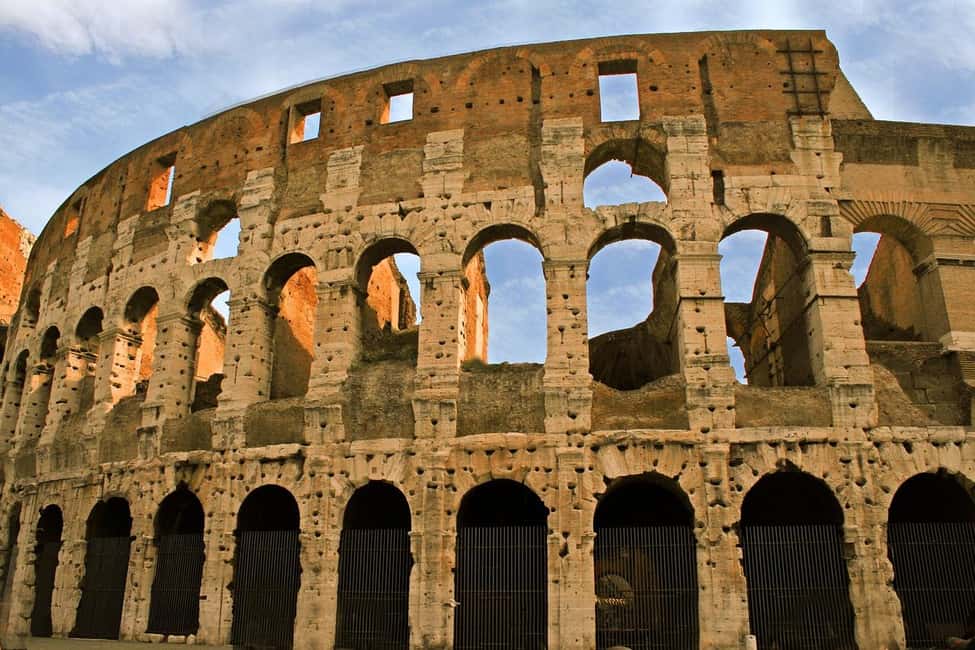 Colosseum, Palatine Hill and Roman Forum Guided Tour - Languages and who the guide support is best for